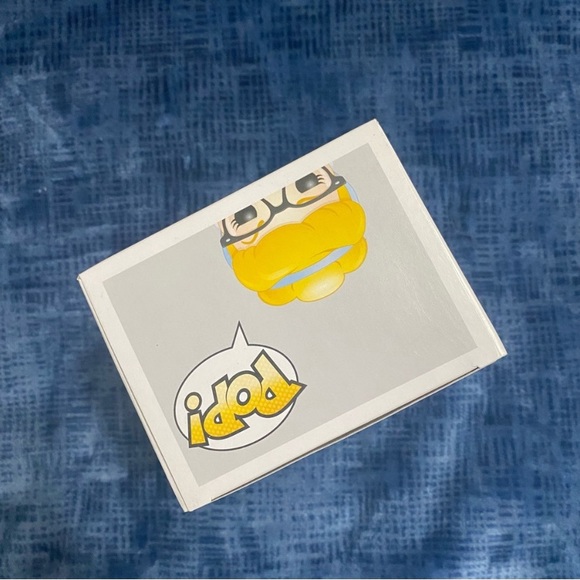 Disney Cinderella nerd funko pop #157 - Picture 5 of 6